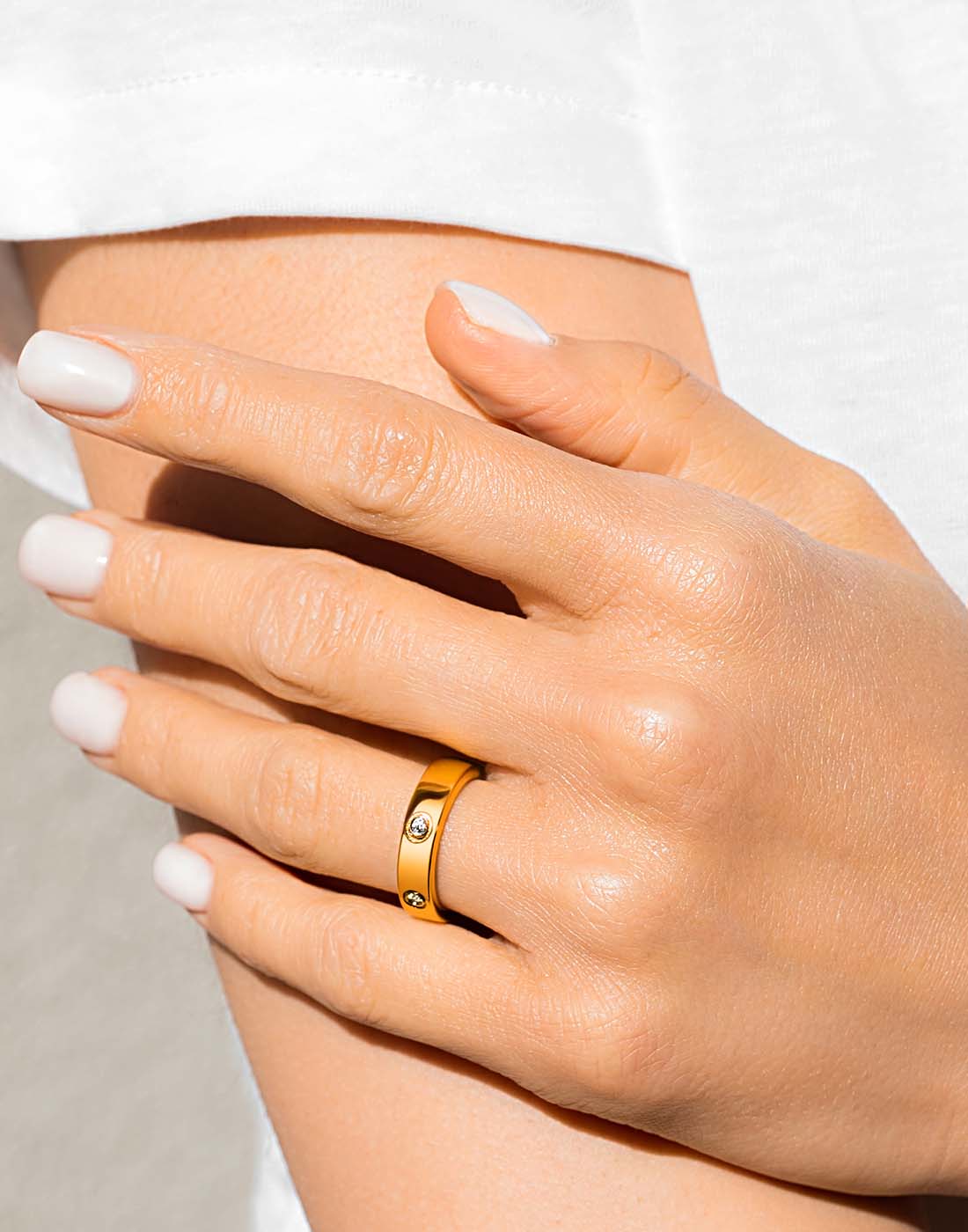Magnetic pain rings