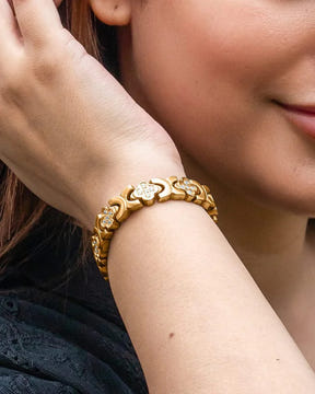 Women’s Crystal Wellness Set – Magnetic Clover Bracelet + Earrings (Gold)